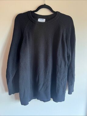 Old Navy Women's Black Textured Crewneck Sweater